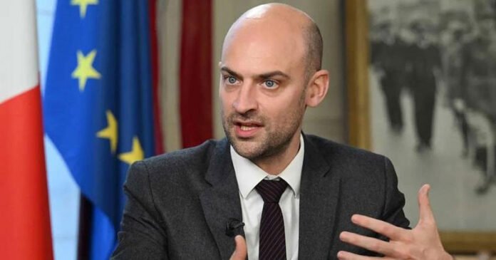 ইরানের ওপর হামলায় অংশ নেবে না ফ্রান্স: ফরাসি পররাষ্ট্রমন্ত্রী