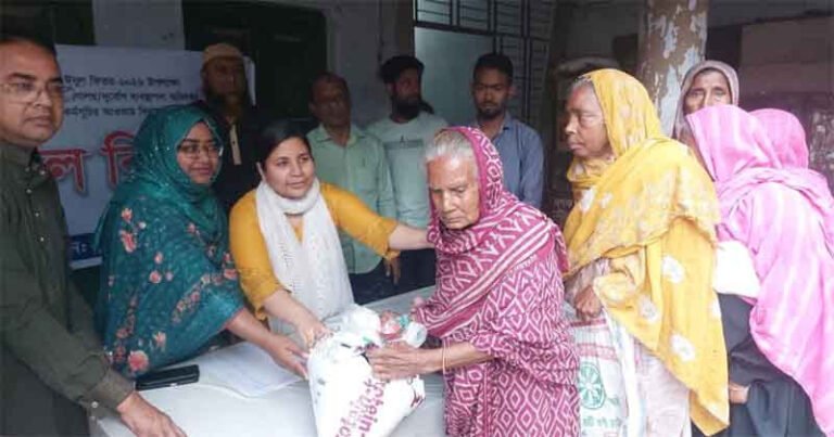 ঈদ উপলক্ষে চুয়াডাঙ্গায় ৯২ হাজার পরিবার পাচ্ছে ভিজিএফের চাল