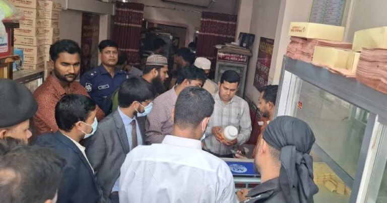 শায়েস্তাগঞ্জে অস্বাস্থ্যকর পরিবেশে খাদ্য পরিবেশনের দায়ে ৫ রেস্টুরেন্টকে জরিমানা