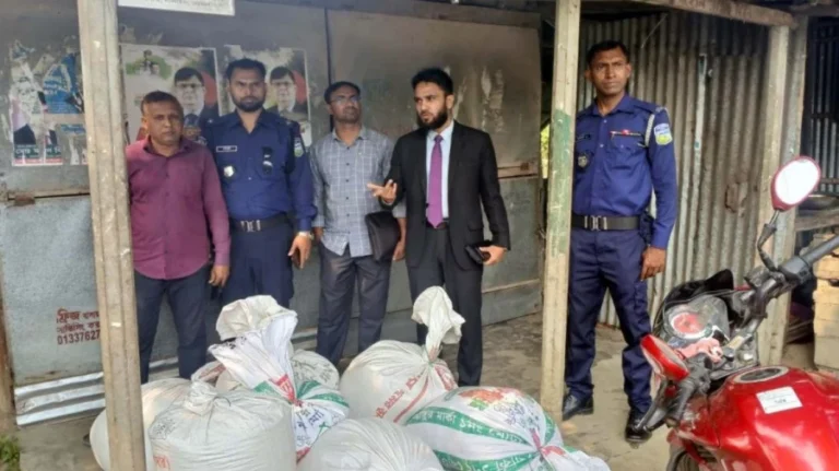 ময়মনসিংহের নান্দাইলে ভিজিএফ-এর ২ হাজার কেজি সরকারি চাল জব্দ