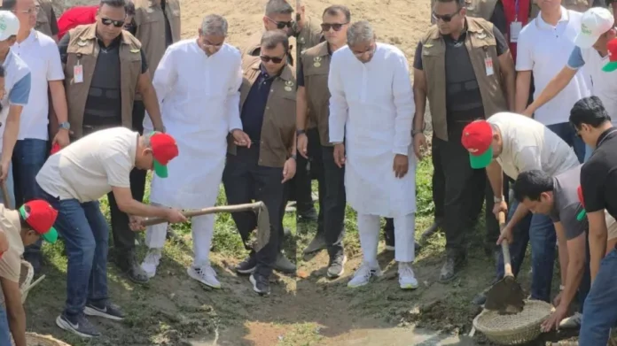 পিতার পদাঙ্ক অনুসরণ করে তারেক রহমানের খাল খনন কর্মসূচি শুরু