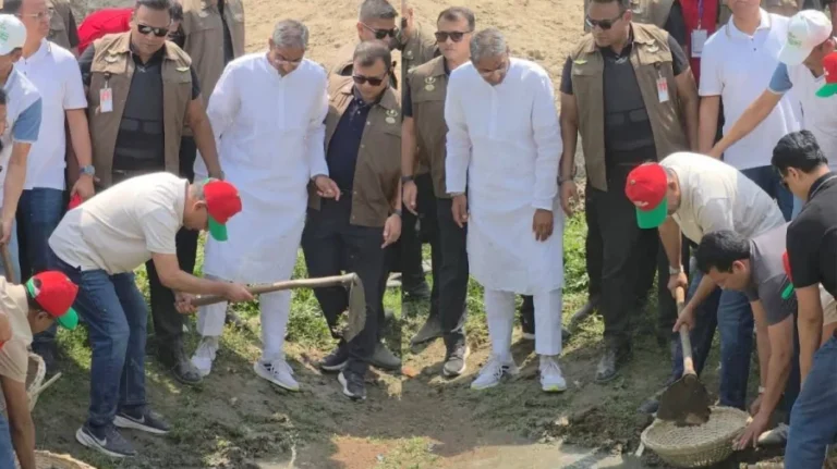 পিতার পদাঙ্ক অনুসরণ করে তারেক রহমানের খাল খনন কর্মসূচি শুরু