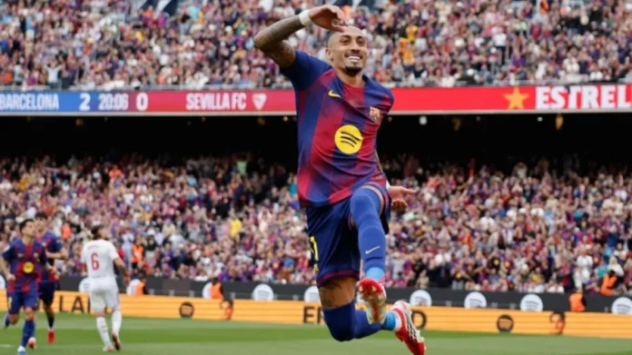 রাফিনিয়ার হ্যাটট্রিক ও গাভির প্রত্যাবর্তন: সেভিয়াকে উড়িয়ে দিল বার্সেলোনা