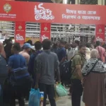 কমলাপুরে ঘরমুখো মানুষের জনস্রোত: শিডিউল ঠিক থাকায় স্বস্তিতে যাত্রীরা