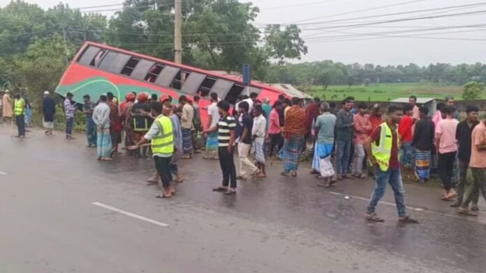 ময়মনসিংহের ভালুকায় সড়ক দুর্ঘটনায় নিহত ২, আহত ৬