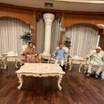 প্রধানমন্ত্রীর সঙ্গে সাবেক প্রধান উপদেষ্টার ঈদ শুভেচ্ছা বিনিময়