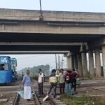 কুমিল্লায় ট্রেন-বাস সংঘর্ষ: ২ গেটম্যান বরখাস্ত, তদন্তে দুই কমিটি