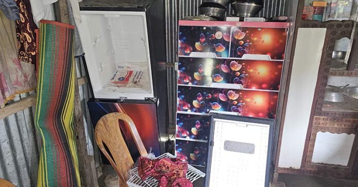 শরীয়তপুরের নড়িয়ায় নির্বাচন-পরবর্তী সহিংসতা: ২০ বাড়িতে হামলা ও লুটপাট