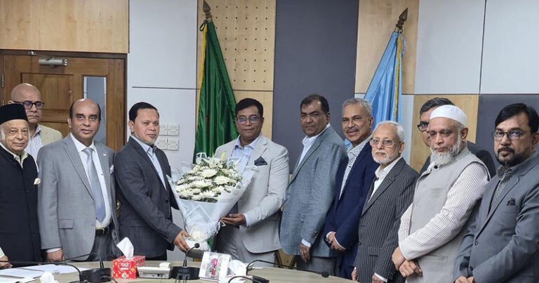 নবনিযুক্ত ইউজিসি চেয়ারম্যানের সঙ্গে এপিইউবি প্রতিনিধি দলের সাক্ষাৎ