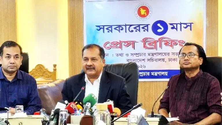 ‘স্যাটায়ারের লুক কোনো প্রতিষ্ঠিত মিডিয়ার মতো হওয়া উচিত নয়’