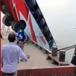 দৌলতদিয়া ঘাটে ফেরিতে ওঠার সময় বাস উল্টে নদীতে: বহু হতাহতের আশঙ্কা