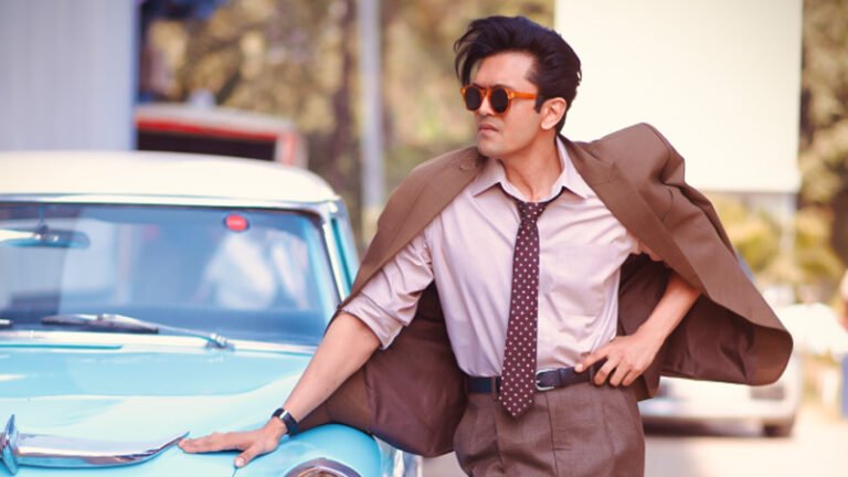 বলিউডে অভিষেকেই শুভর বাজিমাত