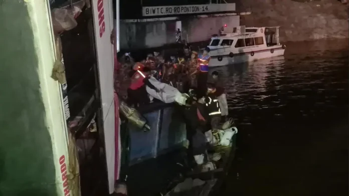 দৌলতদিয়া ফেরিঘাটে বাসডুবির ঘটনায় নিহত বেড়ে ২৩