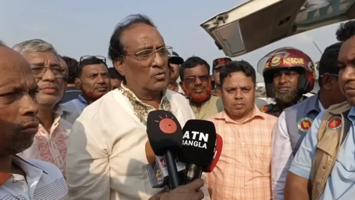 দৌলতদিয়ায় বাসডুবি: উদ্ধার অভিযান পরিদর্শন করলেন সংস্কৃতি প্রতিমন্ত্রী