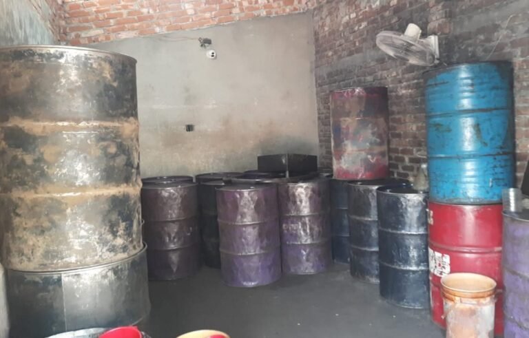 চট্টগ্রাম বিমানবন্দর এলাকায় ৬ হাজার লিটার চোরাই ডিজেল জব্দ