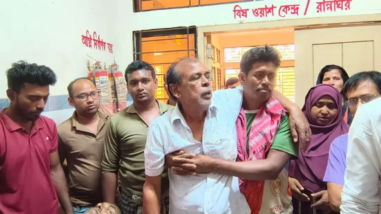 ঝিনাইদহের শৈলকুপায় বজ্রপাতে ২ কৃষকের মৃত্যু ও ৪ জন আহত