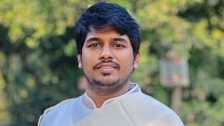 মোয়াজ্জেম হোসেনের দেশত্যাগে আবারও নিষেধাজ্ঞা