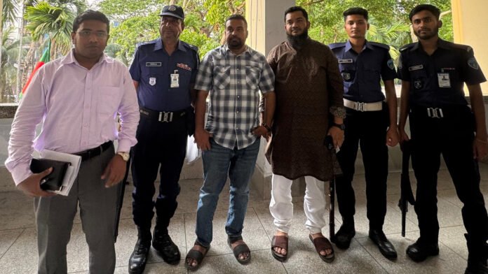 চাঁদপুরে জ্বালানি তেল মজুত ও বিক্রির দায়ে ২ জনের কারাদণ্ড