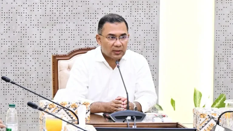 রাজধানীতে স্কুলকালীন যানজট নিরসনে বিকল্প খোঁজার নির্দেশ প্রধানমন্ত্রীর