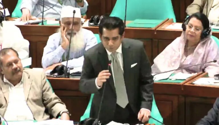 জামায়াতের রাজনৈতিক অবস্থান নিয়ে সংসদে পার্থের কড়া সমালোচনা