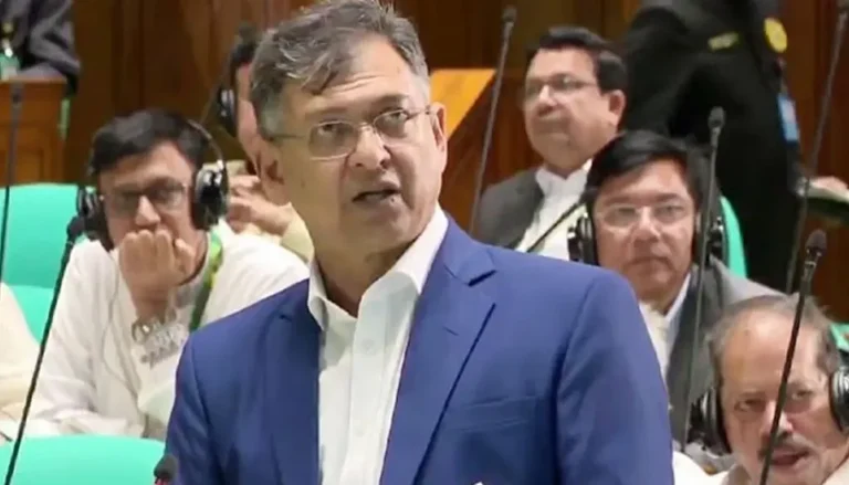 ‘সংবিধান সংস্কার পরিষদ’ নিয়ে সিইসি শপথ ভঙ্গ করেছেন: স্বরাষ্ট্রমন্ত্রী