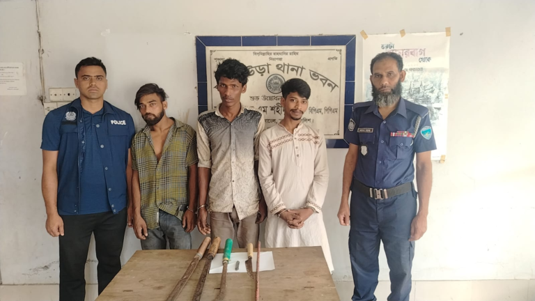 আখাউড়ায় ডাকাতির প্রস্তুতিকালে গ্রেপ্তার ৩