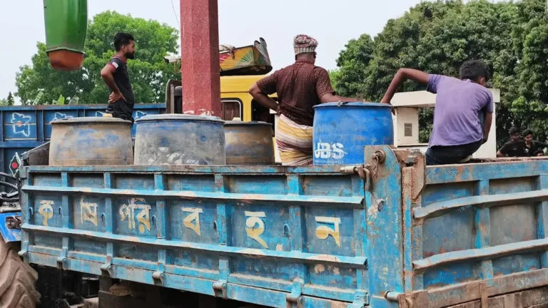 শৈলকূপায় ইটভাটায় ৮০০ লিটার ডিজেল মজুত, ফিলিং স্টেশনকে জরিমানা
