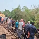 সিলেটে তেলবাহী ট্রেন দুর্ঘটনা: ১৬ ঘণ্টা ধরে রেল যোগাযোগ বিচ্ছিন্ন