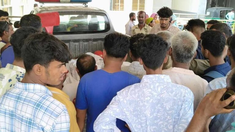 সিরাজগঞ্জের নলকায় বাস দুর্ঘটনায় নিহত ৩, আহত ১০