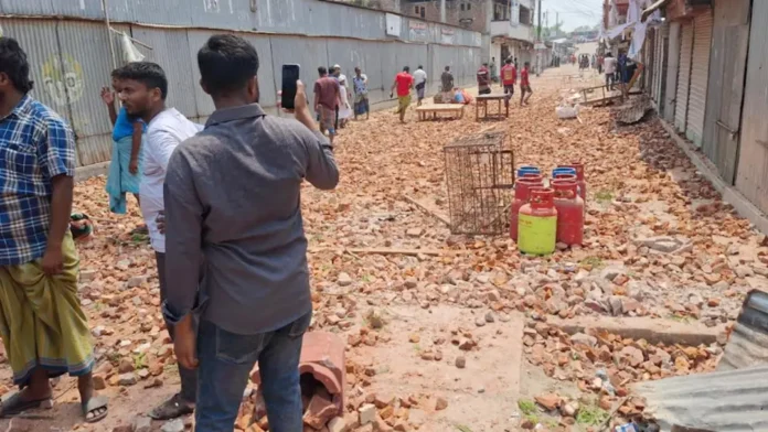 ফরিদপুরের ভাঙ্গায় পুলিশে হামলা: গ্রেপ্তার ১২ জনকে জেলহাজতে প্রেরণ