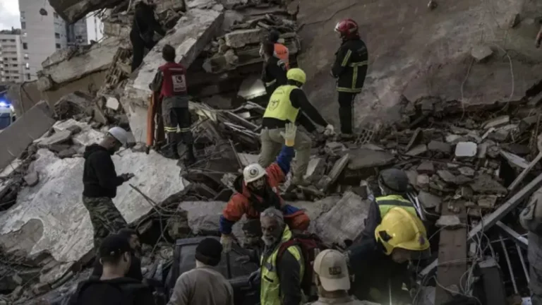 যুদ্ধবিরতি লঙ্ঘনের জবাবে ইসরায়েলে হিজবুল্লাহর রকেট হামলা