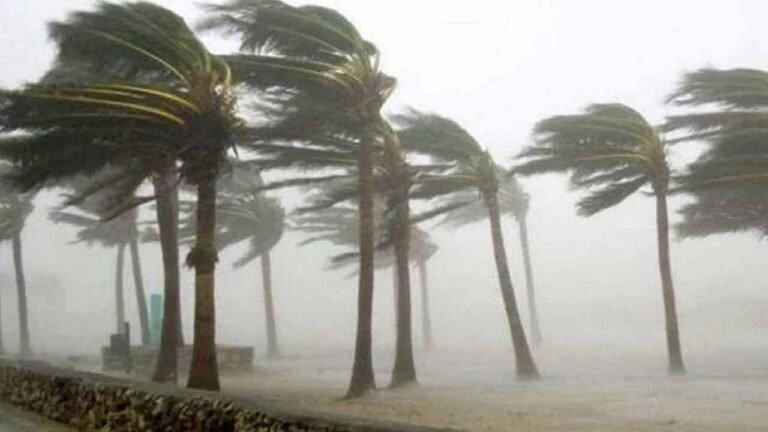 দেশের ৬ জেলায় ৬০ কিলোমিটার বেগে ঝড়ের পূর্বাভাস