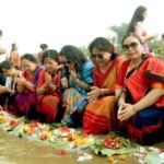 চেঙ্গী নদীতে ফুল ভাসিয়ে খাগড়াছড়িতে বিজু উৎসব শুরু