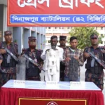 দিনাজপুরে বিজিবির অভিযানে দুষ্প্রাপ্য ৩টি মূর্তি উদ্ধার, আটক ২