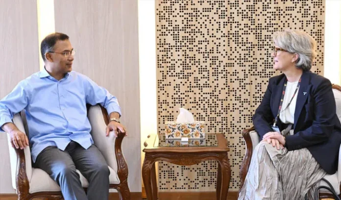 প্রধানমন্ত্রীর সঙ্গে টেলিনর সিইওর বৈঠক: ফাইভ জি সম্প্রসারণে আলোচনা