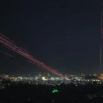 যুদ্ধবিরতি লঙ্ঘন করে লেবাননে গোলাবর্ষণ করে যাচ্ছে ইসরায়েল