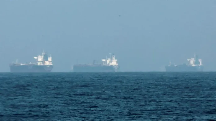 ইরানের ৩ ট্যাংকার জাহাজ জব্দ করল মার্কিন বাহিনী