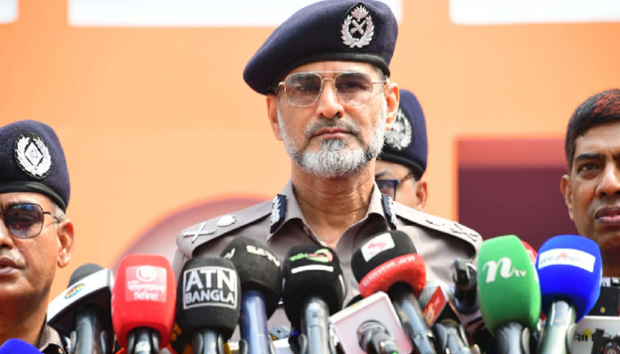 রাজধানীজুড়ে ১১ হাজার সি‌সি ক্যামেরা লাগাবে ডিএম‌পি