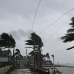 দেশের ৬ অঞ্চলে ঝোড়ো হাওয়ার আভাস, নদীবন্দরে ২ নম্বর সংকেত