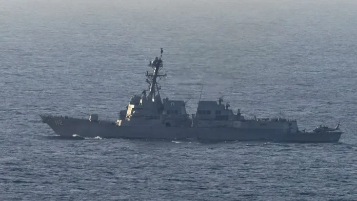 আরব সাগর থেকে ইরানের জাহাজ ফেরত পাঠাল যুক্তরাষ্ট্র