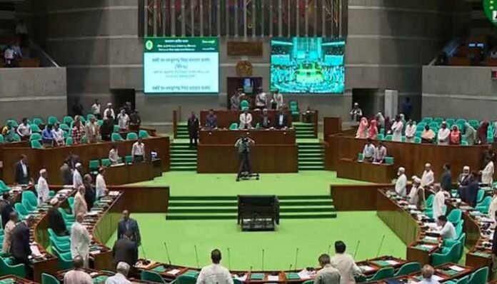 এমপিদের শুল্কমুক্ত গাড়ি সুবিধা বাতিলের বিল পাস