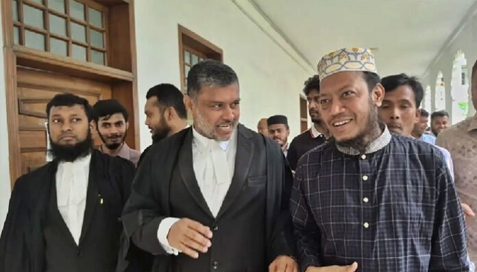 হাইকোর্ট থেকে আগাম জামিন পেলেন আমির হামজা