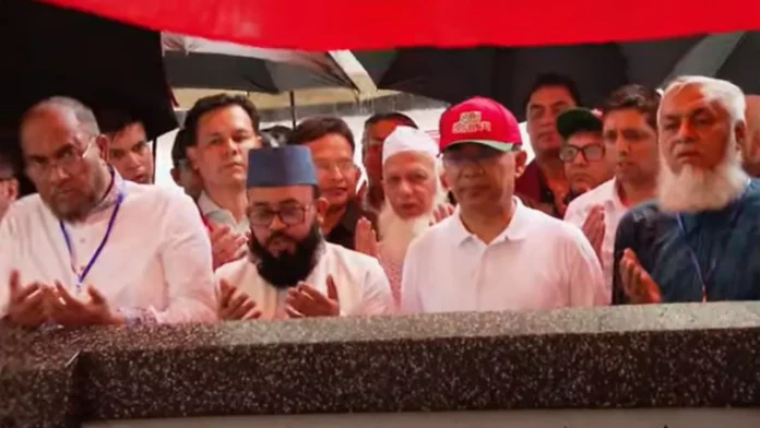 হযরত শাহজালাল মাজার জিয়ারত করলেন তারেক রহমান