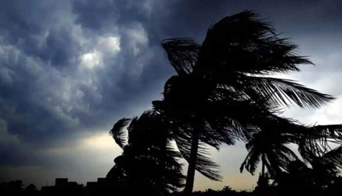 সন্ধ্যার মধ্যে দেশের ৭ জেলায় ঝড়ের আভাস
