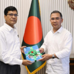 প্রধানমন্ত্রীর কাছে ৩৮টি অডিট রিপোর্ট হস্তান্তর
