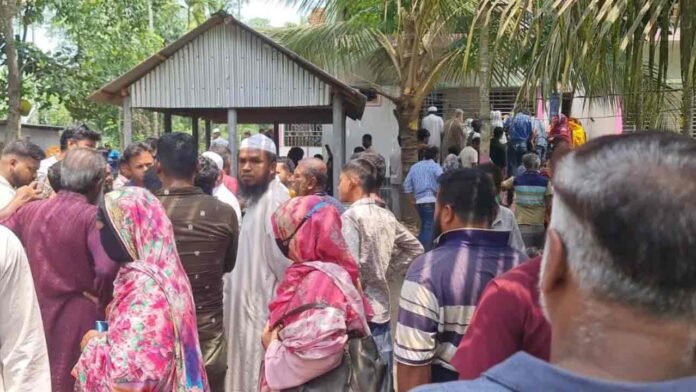 গাজীপুরের কাপাসিয়ায় স্ত্রী, সন্তান ও শ্যালকসহ ৫ জনকে গলা কেটে হত্যা
