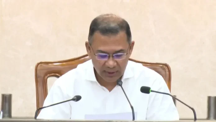 কোনো পদই চিরস্থায়ী নয়, পেশাদারিত্ব বজায় রাখার আহ্বান প্রধানমন্ত্রীর