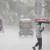 দুপুরের মধ্যে রাজধানীতে বজ্রবৃষ্টির আভাস