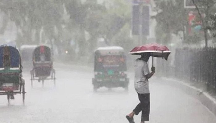 দুপুরের মধ্যে রাজধানীতে বজ্রবৃষ্টির আভাস