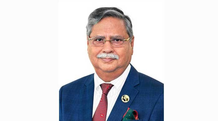 লন্ডনে চিকিৎসা শেষে দেশে ফিরেছেন রাষ্ট্রপতি মো. সাহাবুদ্দিন